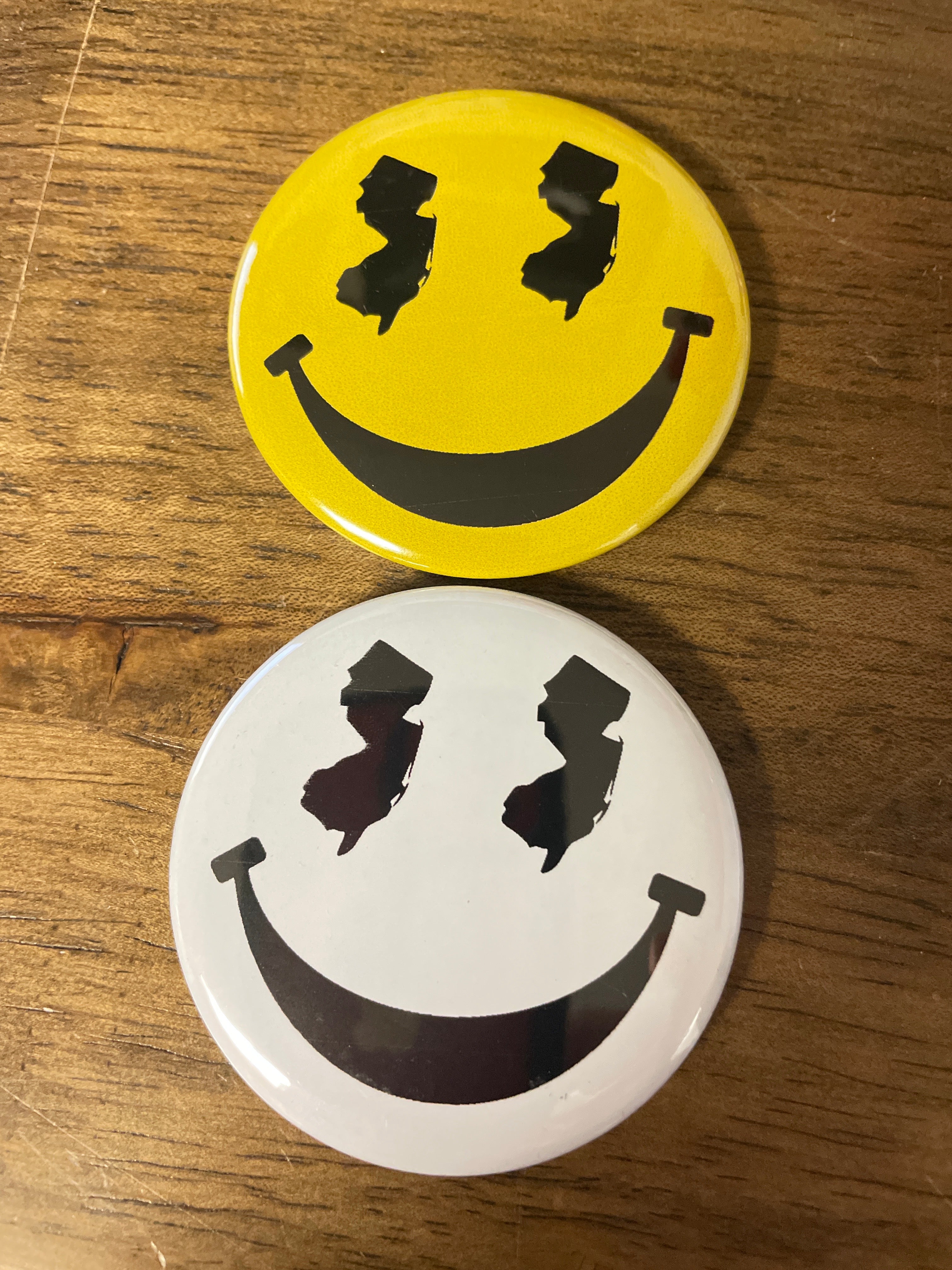 Round NJ-Themed Fridge Magnet