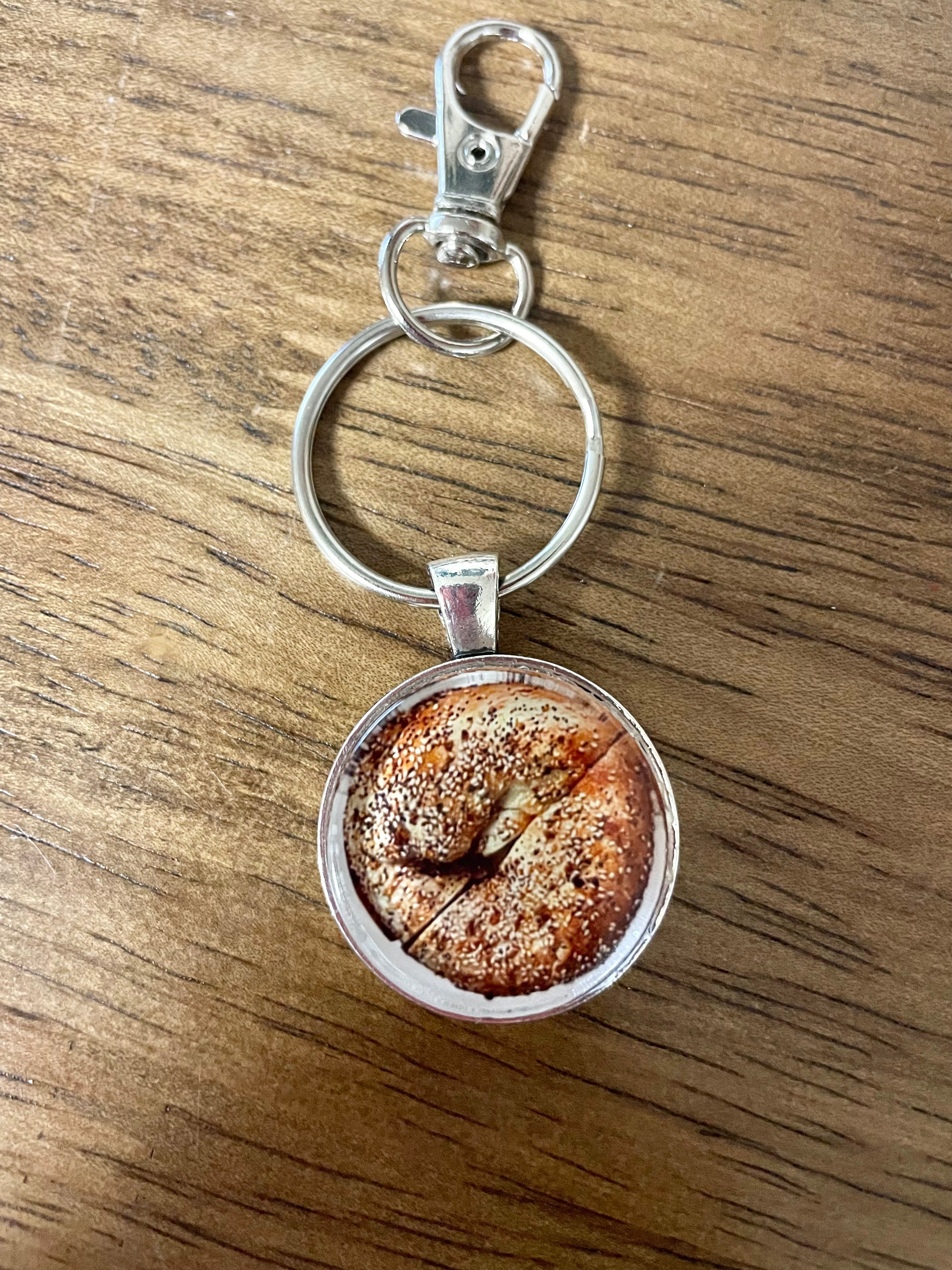 doublet】24ss 10 揺らさ WORDS KEYCHAIN