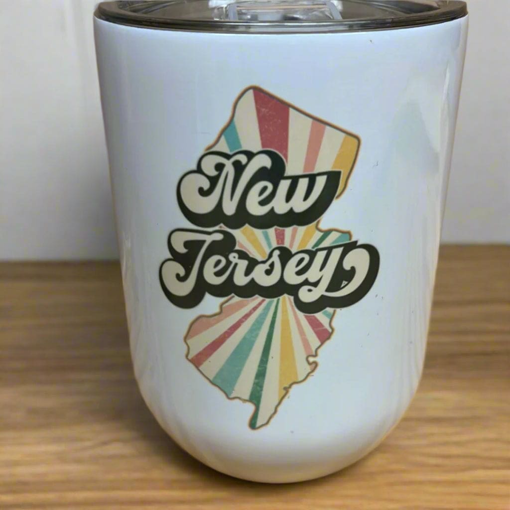 12 oz insulated wine glass with plastic lid and New Jersey design.