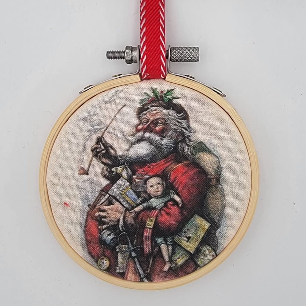 Thomas Nast Hoop Ornaments - Pipe - Apparel & Accessories