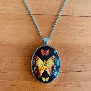 Butterfly Cabochon Pendant Necklace - Black / 18 - Jewelry & Accessories